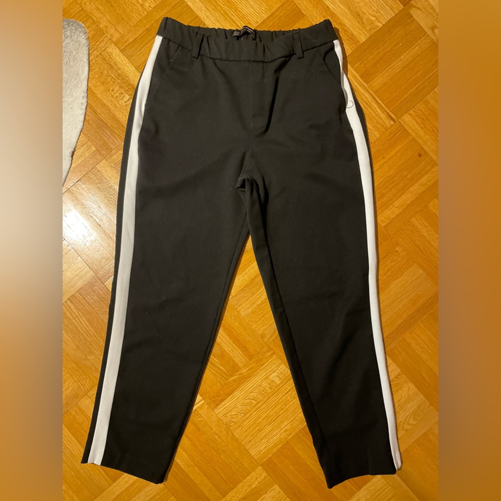 Zara ankle length trouser. Xs